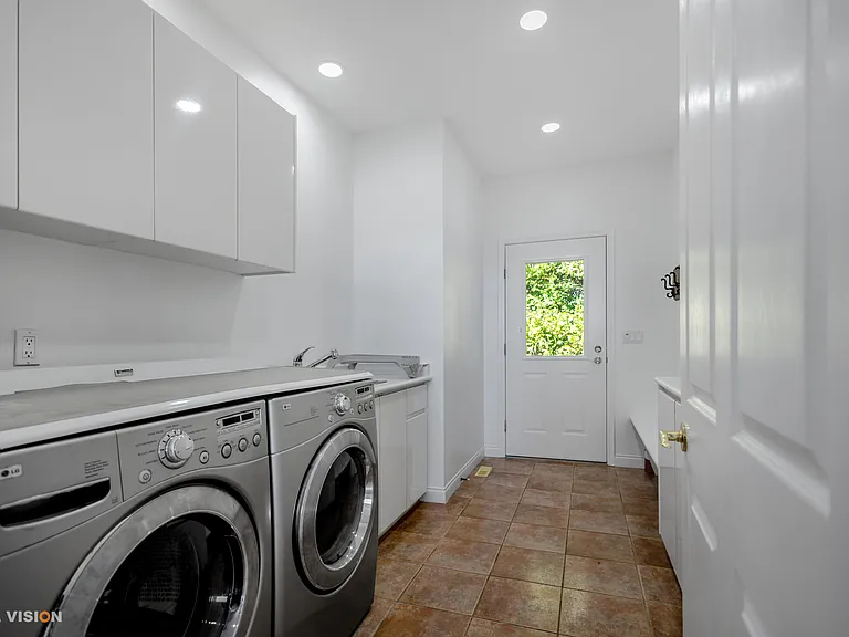 3175 Mathers Ave — Photo 28