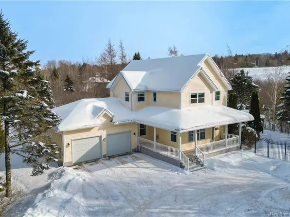 3 Summer Rose Ln, Rothesay, NB E2E 5Z1