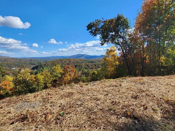 674 Warbler Rd, Murphy, NC 28906