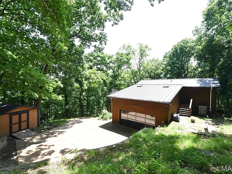 903 Strecker Rd — Photo 48