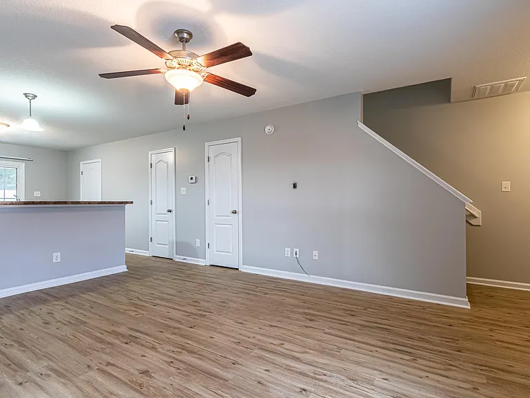 133 Glen Cannon Dr — Photo 5