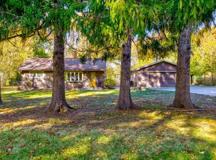 13310 W Greenview Dr, Wadsworth, IL 60083