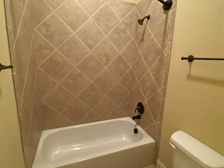 2222 Kirby St — Photo 23