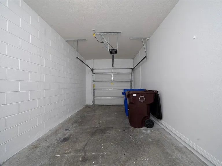 2148 Betsy Ross Ln #2148 — Photo 31
