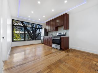 279 S 5th St #3A, Brooklyn, NY 11211