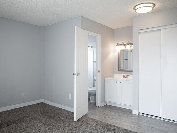 3rd image of 7100 Hooker St #4-321