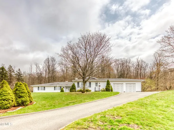 150 Barton Hill Rd, Dalton, MA 01226