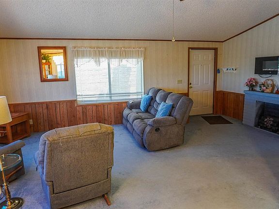 4th image of 13253 S Foothills Blvd