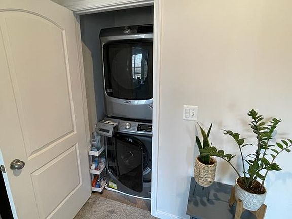 4th image of 5926 S Laurel St Unit A