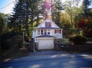 34 Underwood Rd, Putnam, CT 06260