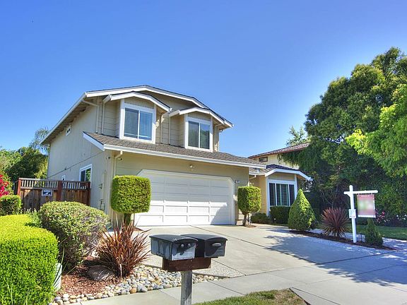 3rd image of 571 Chardonnay Dr