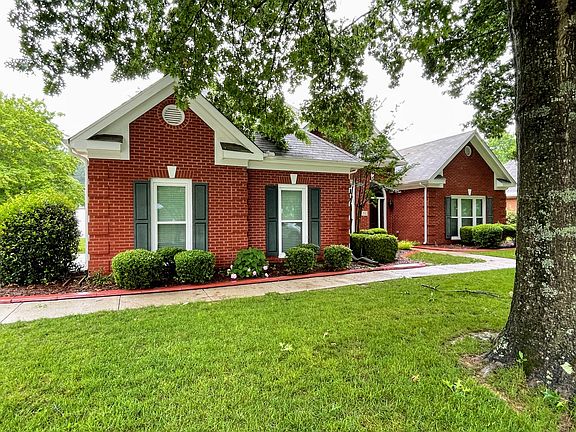 3rd image of 2642 Quarter Ln SE