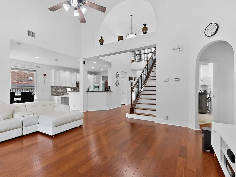 2659 Salorn Way — Photo 10
