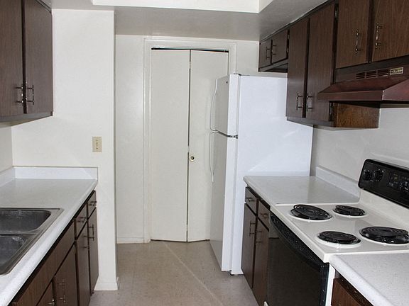 5th image of 5660 Troy Villa Blvd