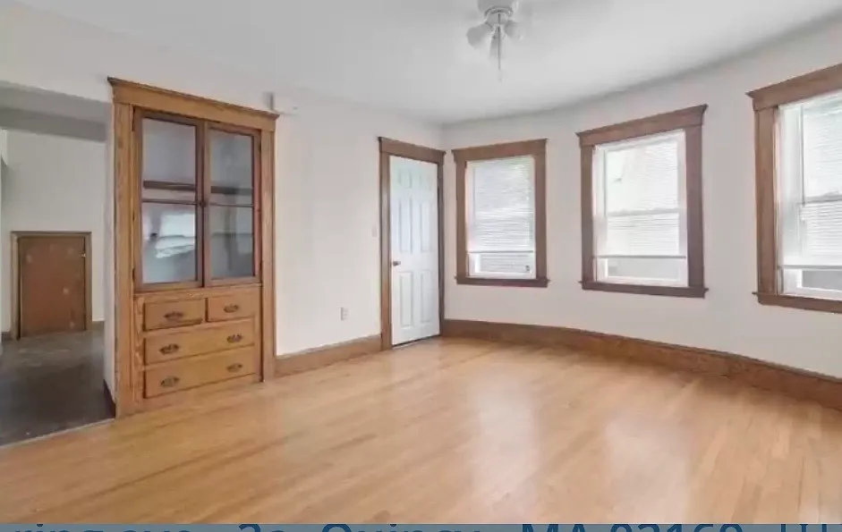 2 bed, 900 sqft, $2,800 — Photo 2