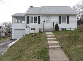 40 Corona Dr, Waterbury, CT 06708