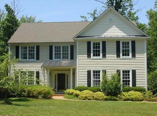 998 Dunlora Dr, Charlottesville, VA 22901