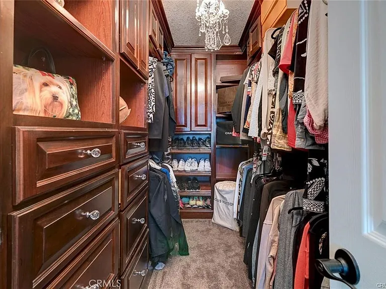 6330 Golden Gate Dr — Photo 13