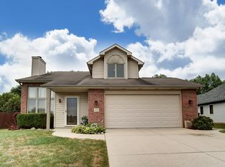 8301 McMan Pl, Fort Wayne, IN 46825