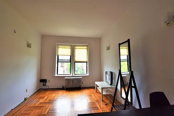 Rented by NYC Realty Brokers LLC | media 10