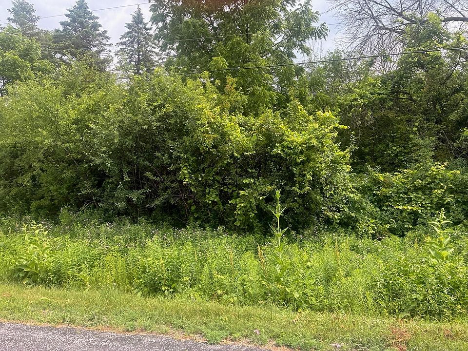 1st image of Whitewater Dr