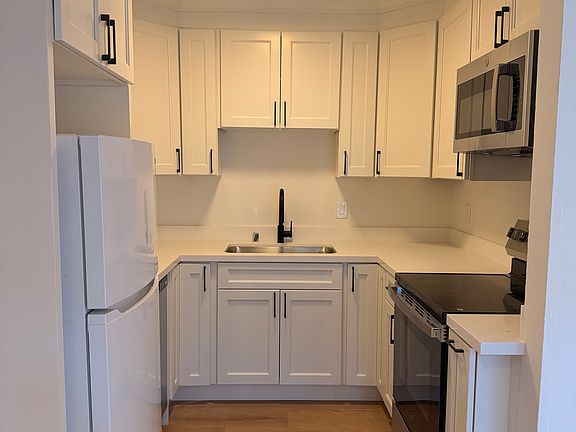 3rd image of 570 58th St APT A