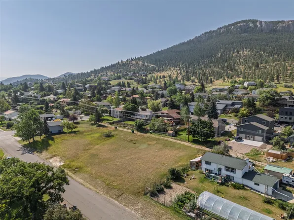 1733 Stuart St, Helena, MT 59601