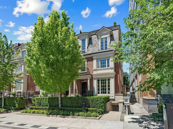 288 Saint Clair Ave W #Townhouse 2, Toronto, ON M4V 1S3