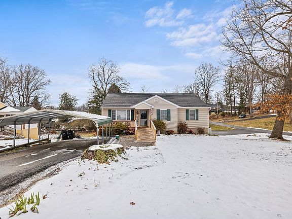2nd image of 113 Beverly Hills Cir