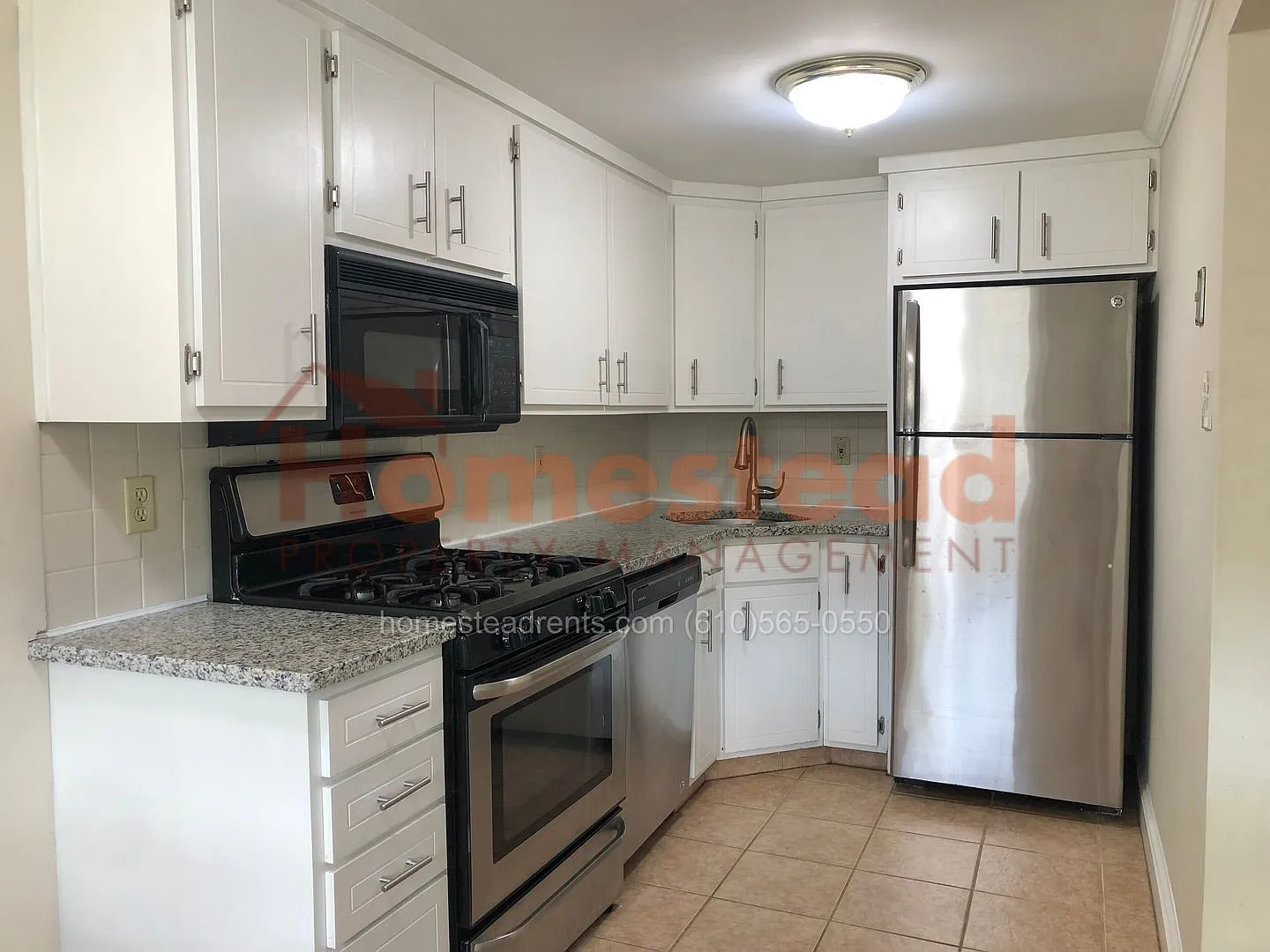 3 Bed, 2 Bath Westbrook Park Home — Photo 2