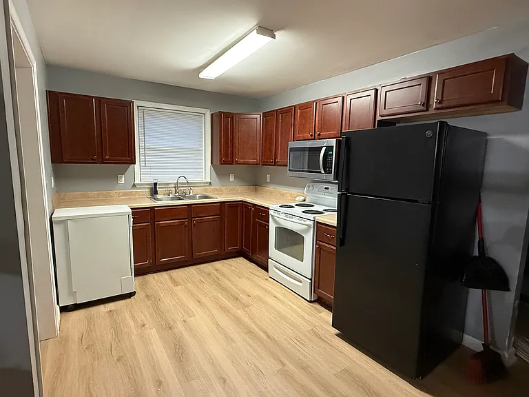 701 S Woodrow St — Photo 7