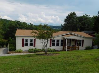 2853 Spaulding Rd, Christiansburg, VA 24073