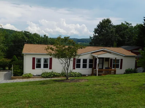 2853 Spaulding Rd, Christiansburg, VA 24073