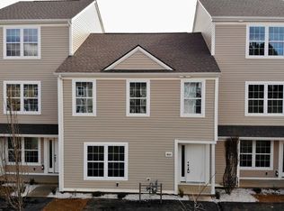 460 Pin Oak Dr, Christiansburg, VA 24073