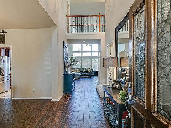 2nd image of 2803 Highland Lake Ct