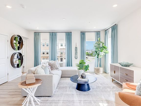 7th image of this home