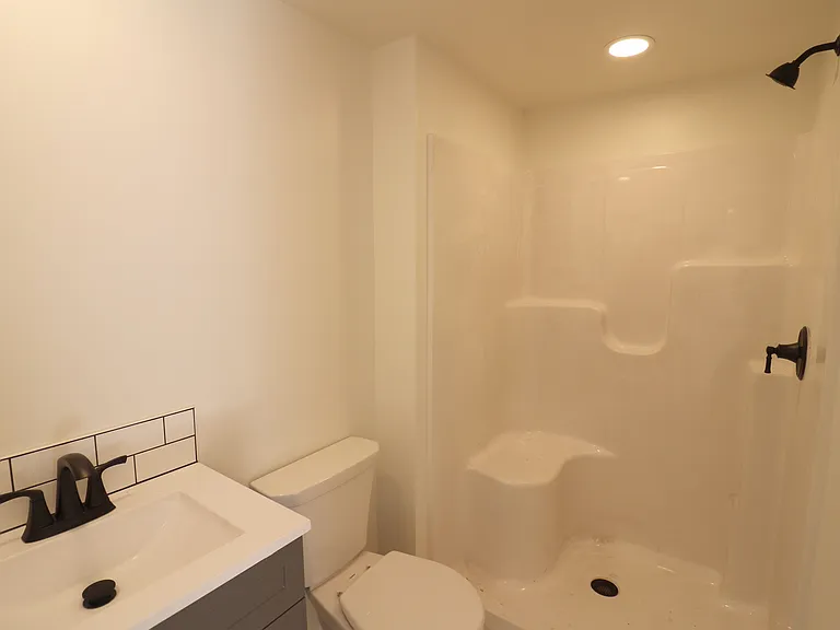 293 E Main St #4 — Photo 11