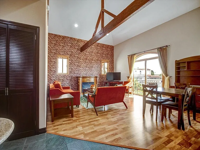 10769 Ohio Ave #Penthouse 2 — Photo 17
