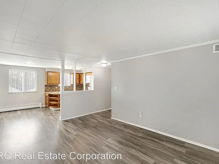 COTTONWOOD APARTMENTS — Photo 37