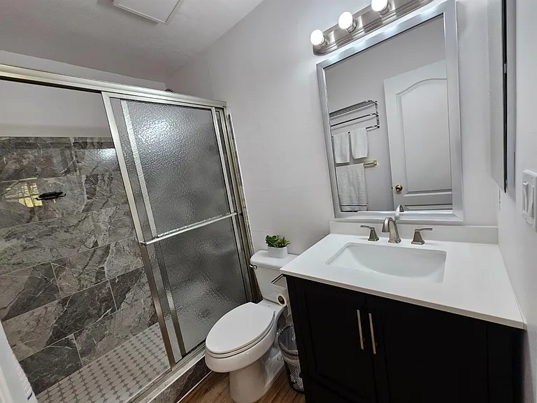 1060 Oak Grove Rd #37 — Photo 25