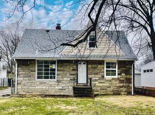 11995 Woodview Blvd, Parma Heights, OH 44130