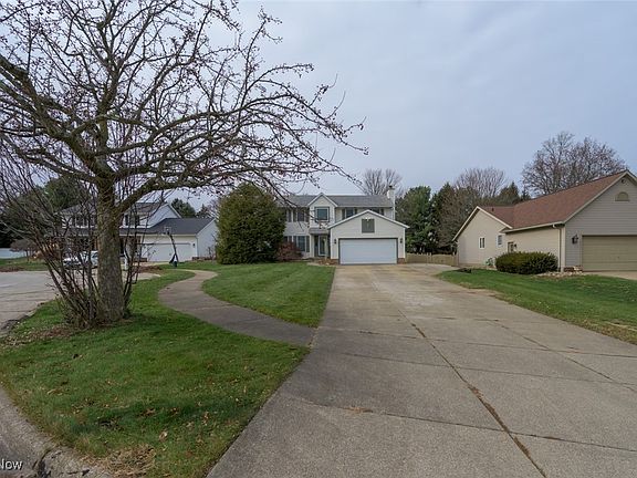 2nd image of 1426 Cherry Wood Cir