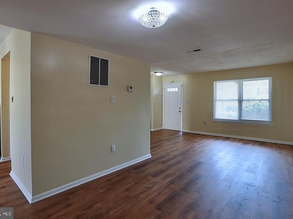 5th image of 7026 Marbury Ct