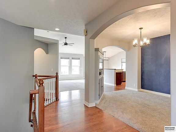 3rd image of 9908 Olive St