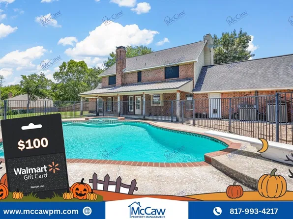 606 Oak Ridge Ct, Red Oak, TX 75154