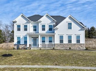 1008 Nicole Dr, Bridgeville, PA 15017