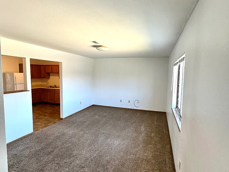 Westvale — Photo 1