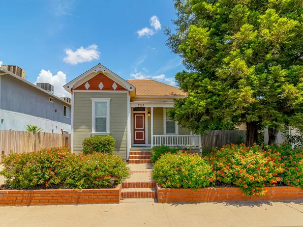 253 N 1st Ave, Oakdale, CA 95361