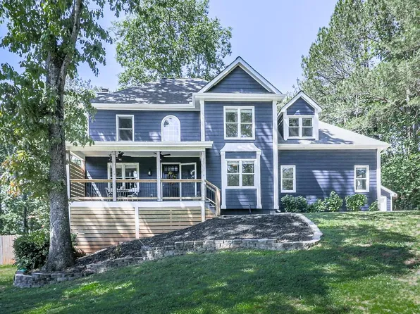 173 Springwater Trce, Woodstock, GA 30188