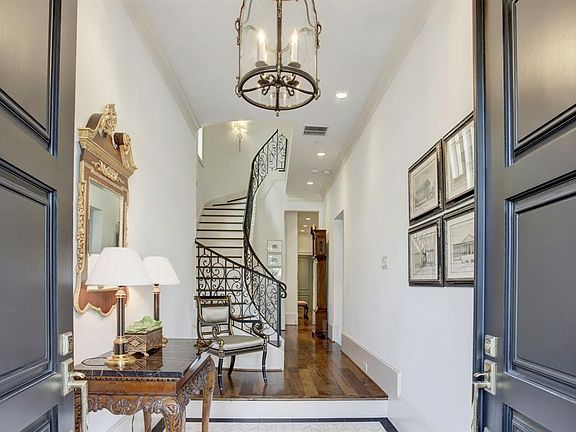 4th image of 2415 San Felipe St #21